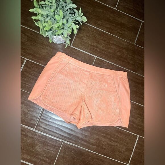Trina Turk Grapefruit lamb leather shorts sz 2 - Picture 2 of 8